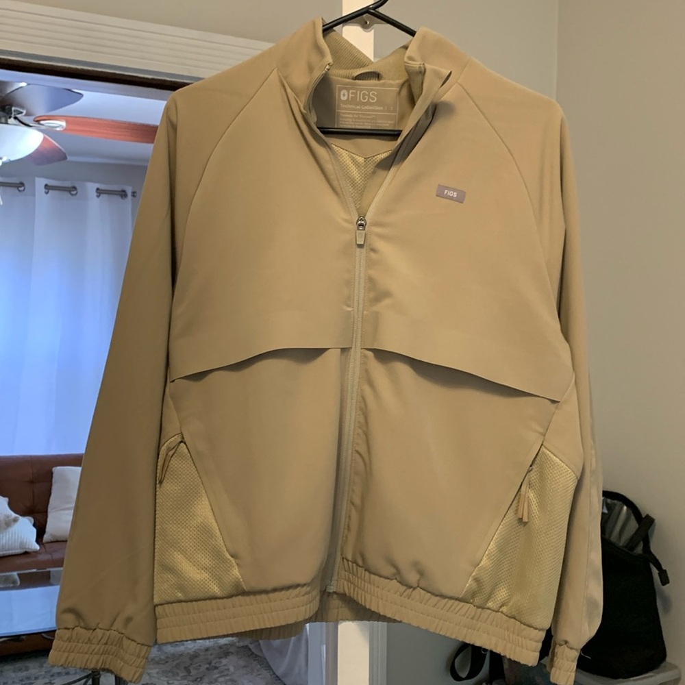 Figs Sydney scrub jacket never worn